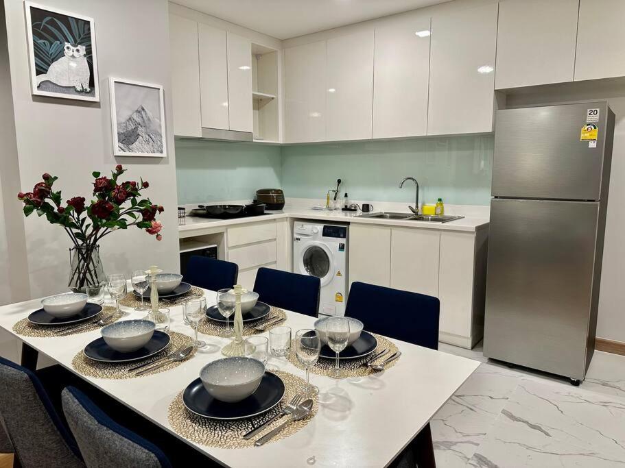 Astra Sky River High Floor,3 Bedrooms 97㎡ 山景房带浴缸 Chiang Mai Luaran gambar